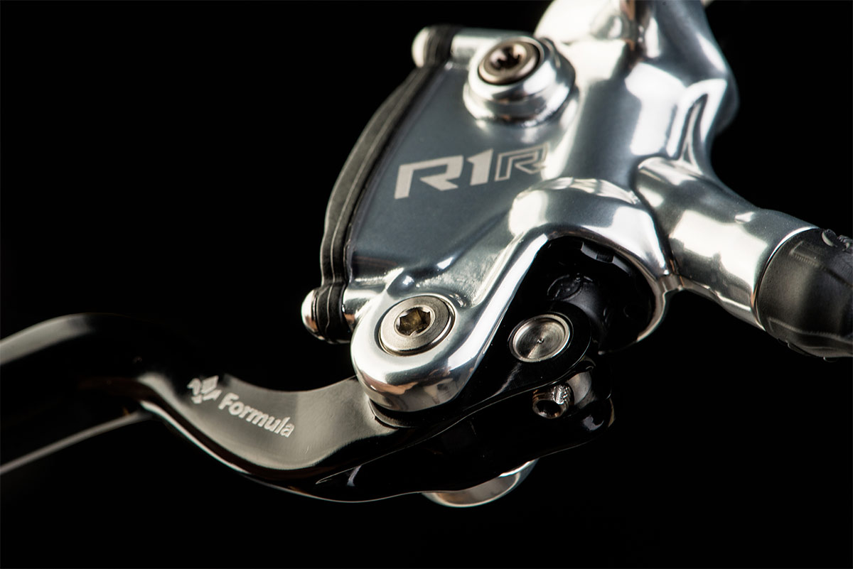 formula r1 mtb brakes