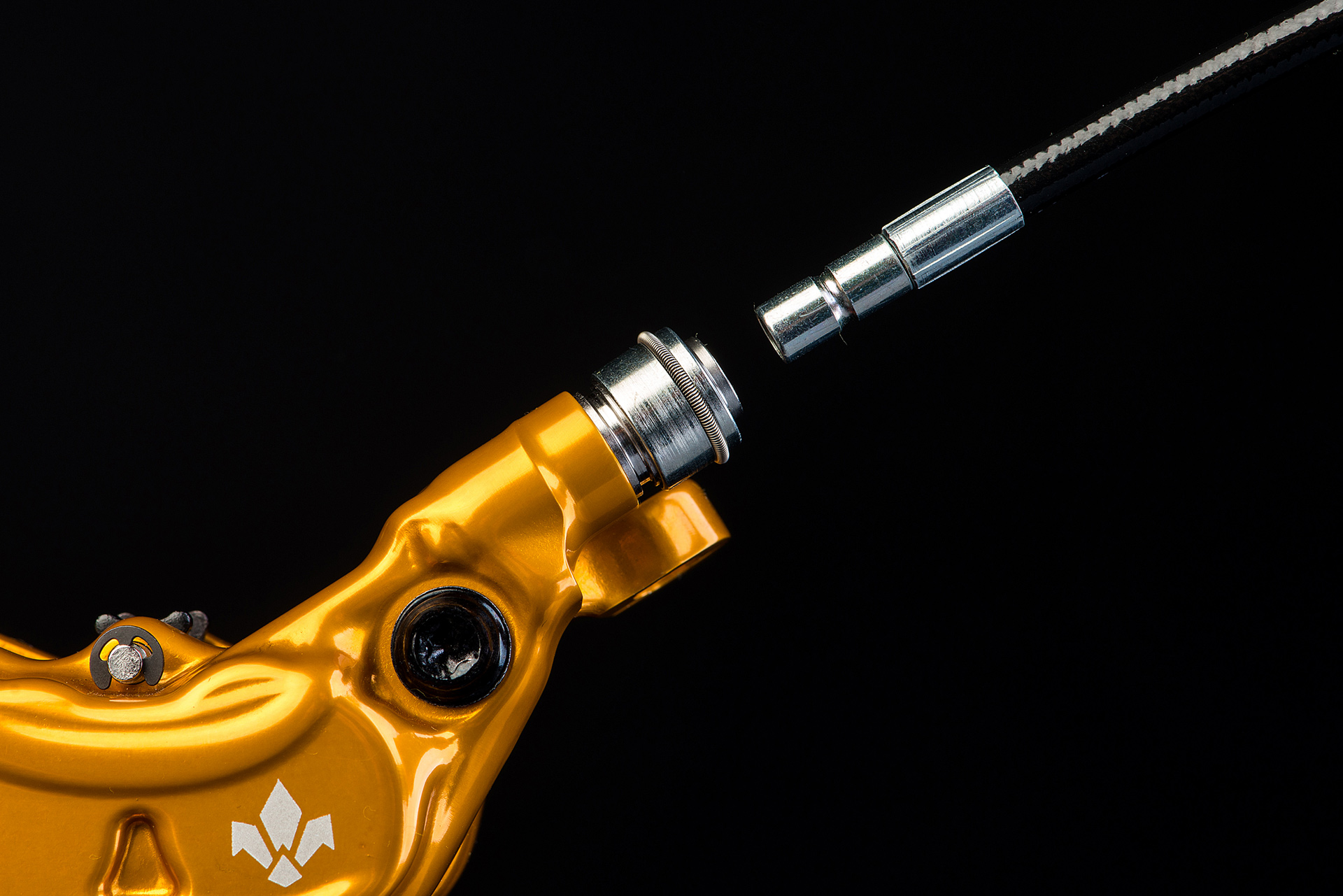 Formula-Cura-4-Caliper-speed-lock-gold.j