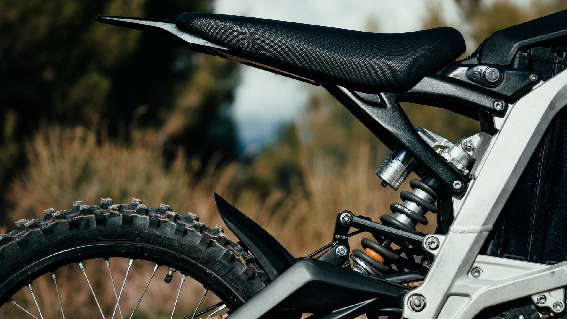 Tech_Suspension_E-R30_E-Moto_Shock_Action-5